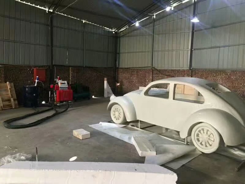 聚脲噴涂機(jī)在泡沫雕塑中的應(yīng)用(圖2) 影視道具泡沫雕塑聚脲噴涂