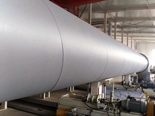 河北聚脲噴涂機(jī)設(shè)備 管道防腐施工(圖1) 管道防腐聚脲噴涂工藝