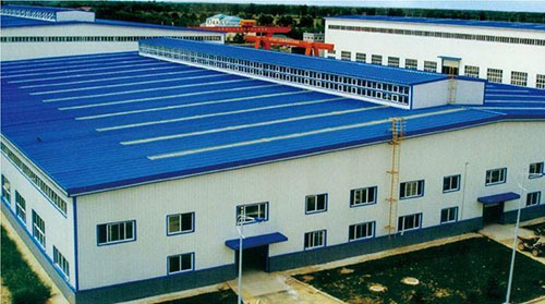 彩鋼瓦防腐聚脲噴涂料(圖1) 車間屋頂彩鋼瓦防腐聚脲噴涂料