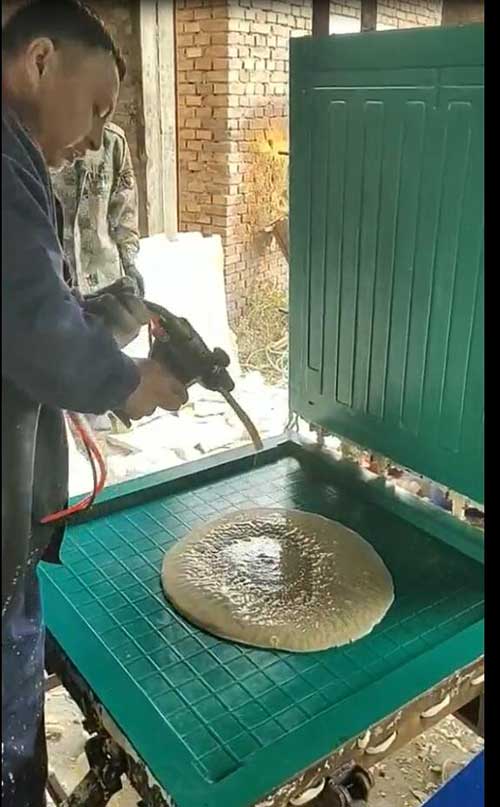 養(yǎng)豬場電熱板 聚氨酯發(fā)泡料(圖1) 養(yǎng)豬場電熱板用聚氨酯發(fā)泡料案例