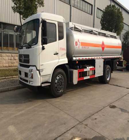 聚脲雙組份涂料(圖2) 聚脲雙組份涂料特殊車輛防腐噴涂案例