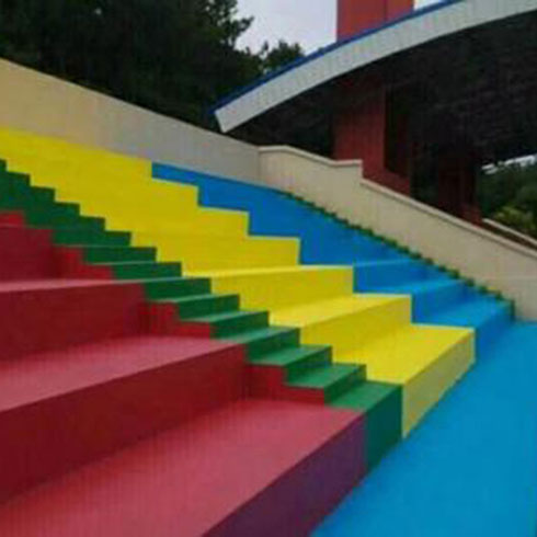 噴聚脲的施工隊(duì) 防腐防水聚脲施工(圖1) 體育看臺(tái)噴涂聚脲施工案例