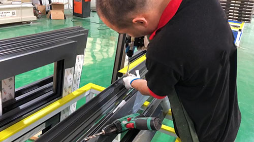 小型聚氨酯灌注發(fā)泡機器 多少錢(圖1) 小型聚氨酯灌注發(fā)泡機器 多少錢