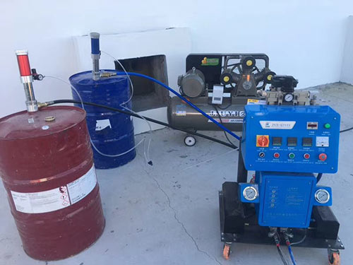 冷庫噴涂保溫聚氨酯發(fā)泡機(圖2) Q2600冷庫噴涂保溫聚氨酯發(fā)泡機