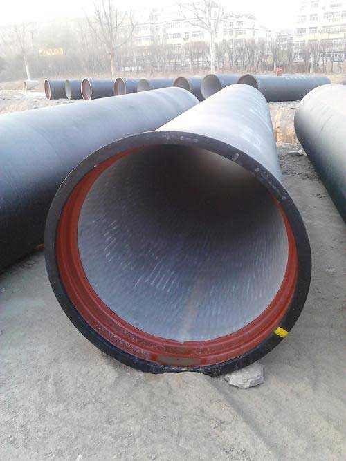 球墨鑄鐵管內(nèi)噴聚脲(圖1) 球墨鑄鐵管內(nèi)噴聚脲案例