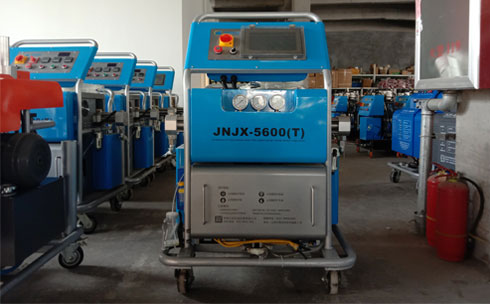 聚氨酯硬質(zhì)仿木發(fā)泡機(圖1) H5600T-PLC聚氨酯硬質(zhì)仿木發(fā)泡機