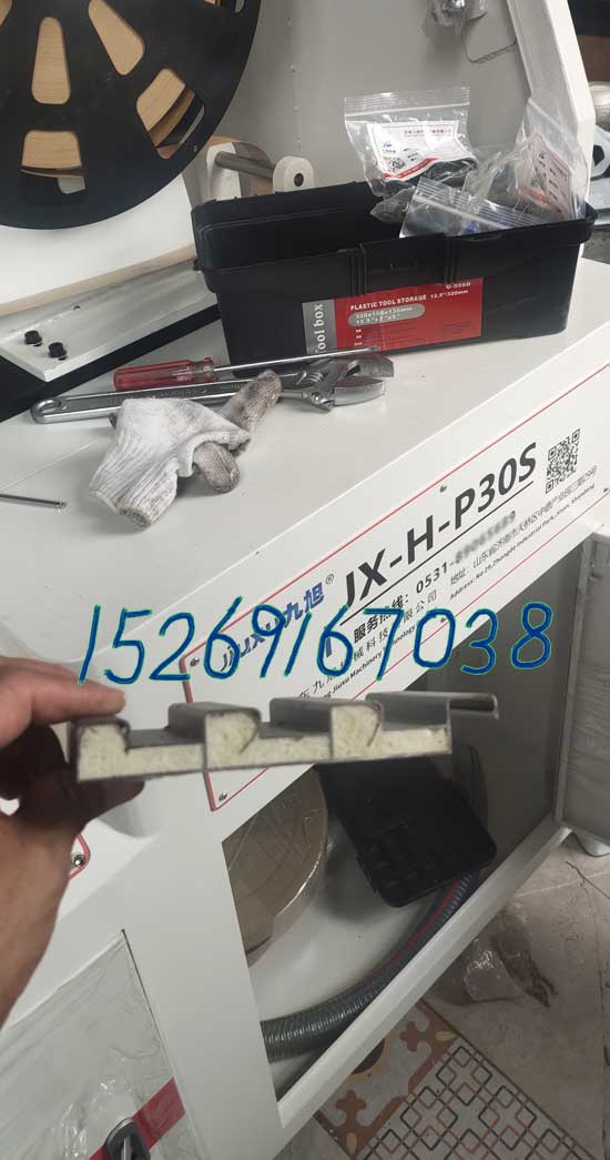 JX-H-P30S 鋁型材穿條機(jī)批發(fā)價格 市場報(bào)價 廠家供應(yīng)(圖5) 長城板空腔穿條發(fā)泡案例