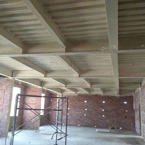 冷庫建筑墻體保溫 噴涂聚氨酯硬泡設(shè)備(圖3) 冷庫建筑墻體保溫噴涂聚氨酯案例