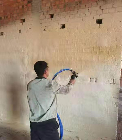 冷庫建筑墻體保溫 噴涂聚氨酯硬泡設(shè)備(圖2) 冷庫建筑墻體保溫噴涂聚氨酯案例