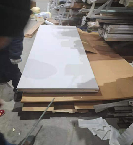 聚氨酯噴涂保溫(圖4) 聚氨酯噴涂保溫門板