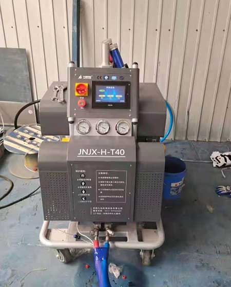 小型聚氨酯發(fā)泡噴涂機廠家排名(圖1) T40小型聚氨酯發(fā)泡噴涂機